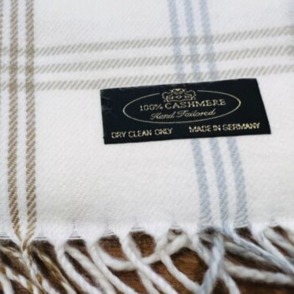 New 100% Cashmere Hand Tailored Plaid Scarf Made in Germany - Picture 2 of 2